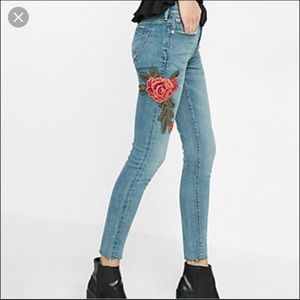 🔅MOVING SALE!🔅Express Mid Rise Ankle Legging